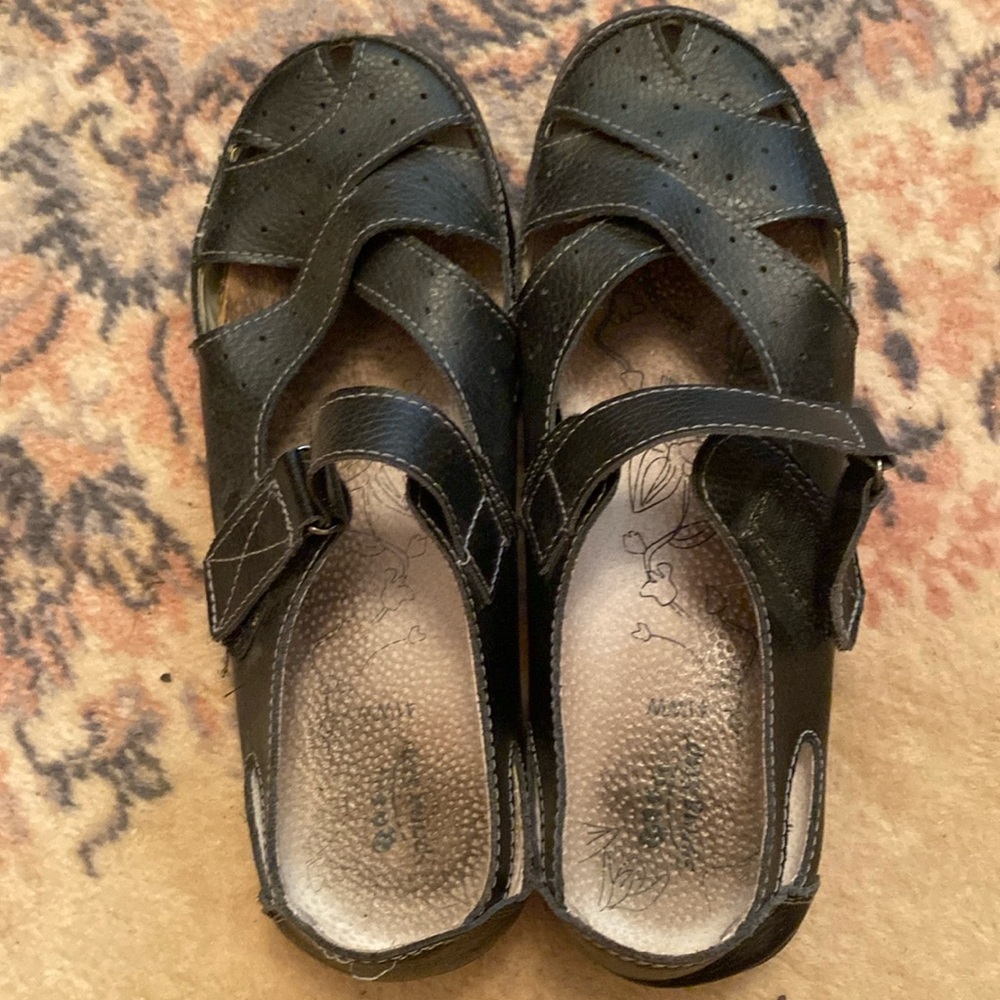 SREERWISE women shoes - size 41 (10.5 US)